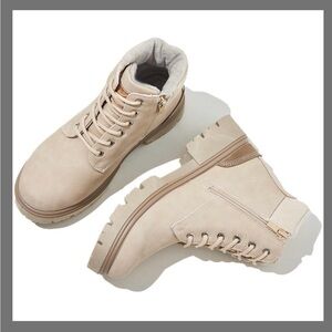 Chic Beige Ankle Boots with Zipper